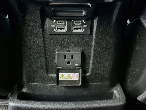 Used 2021 Jeep Wrangler Unlimited Rubicon AWD/4WD image 16
