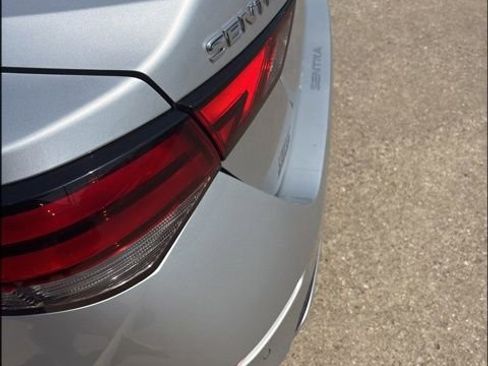 Used 2021 Nissan Sentra SV w/ Trunk Package image 10