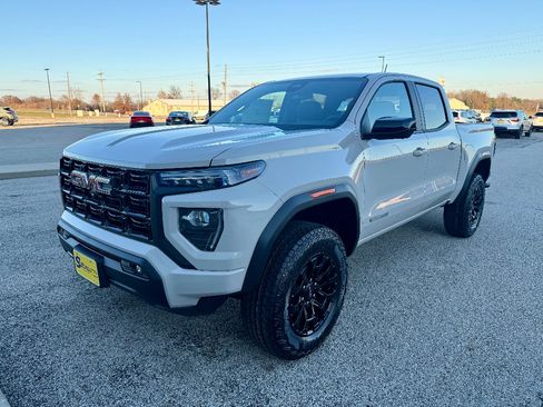 New 2026 GMC Canyon Elevation w/ Convenience Package image 8