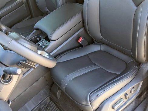 New 2025 Honda Pilot EX-L image 15