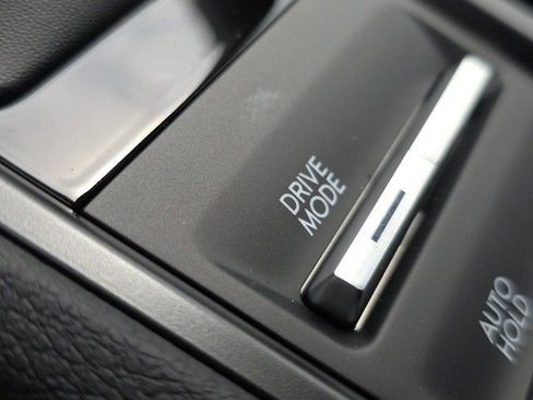 Used 2025 Hyundai Sonata SE image 9