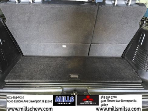 Used 2017 Ford Expedition Limited AWD/4WD image 18