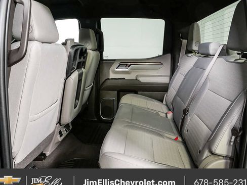 Used 2022 Chevrolet Silverado 1500 RST image 16