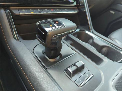 Used 2025 GMC Sierra 1500 AT4 w/ AT4 Premium Package image 10