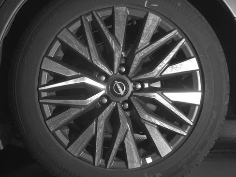 Used 2025 Nissan Altima 2.5 SV image 14