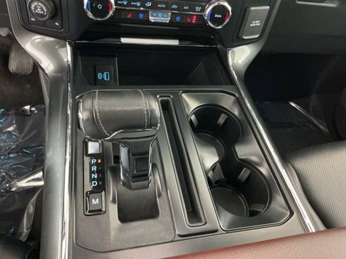 Used 2022 Ford F150 Lariat w/ Max Trailer Tow Package image 23