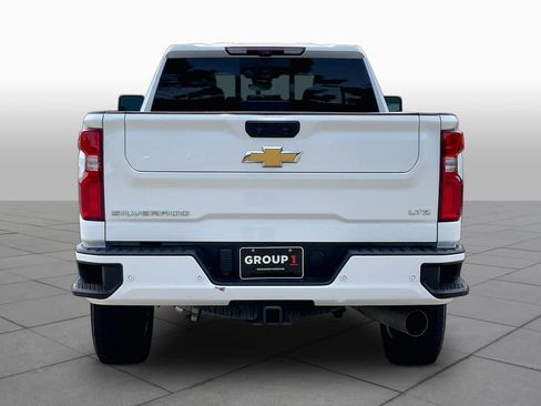 Used 2024 Chevrolet Silverado 2500 LTZ w/ LTZ Plus Package AWD/4WD image 4