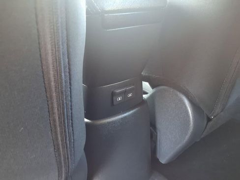 Certified 2025 Nissan Kicks Play S image 23