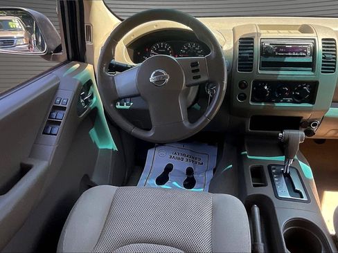 Used 2006 Nissan Frontier SE w/ (P01) Power Pkg RWD image 9