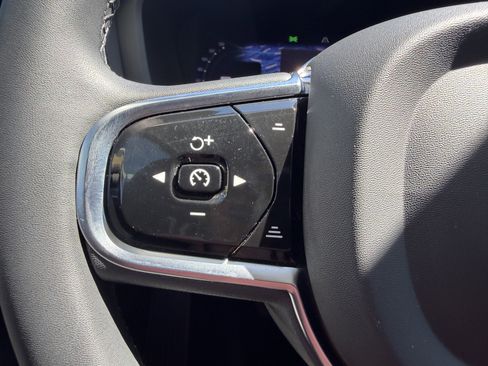 Certified 2023 Volvo S60 B5 Plus FWD image 28