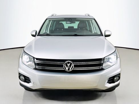 Used 2016 Volkswagen Tiguan SE AWD/4WD image 2