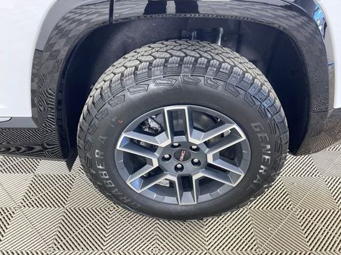 New 2026 GMC Terrain AT4 AWD/4WD image 10