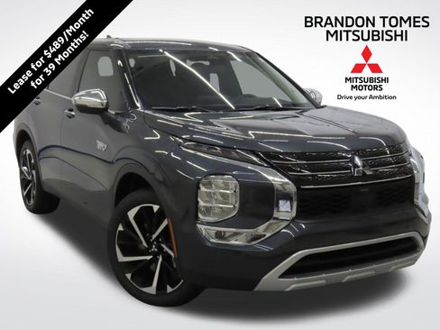 New 2025 Mitsubishi Outlander SE image 1