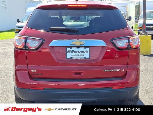 Used 2013 Chevrolet Traverse LT image 6