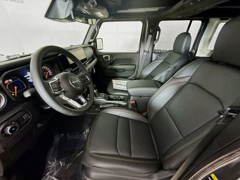 New 2026 Jeep Wrangler Unlimited Sahara AWD/4WD image 20