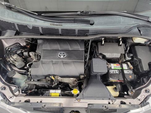 Used 2015 Toyota Sienna XLE FWD image 8