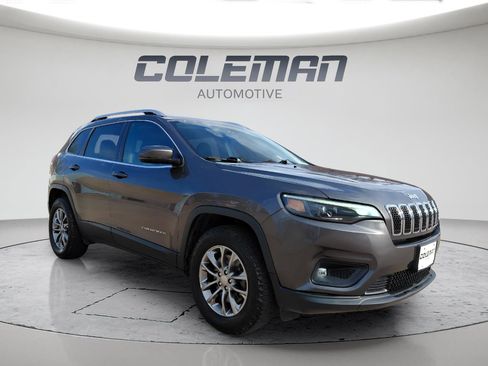 Used 2020 Jeep Cherokee Latitude Plus w/ Cold Weather Group image 7