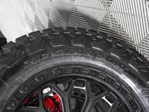 Used 2026 Chevrolet Tahoe RST w/ RST Performance Edition image 38