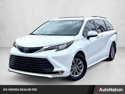 Used 2024 Toyota Sienna XLE w/ XLE Plus Package