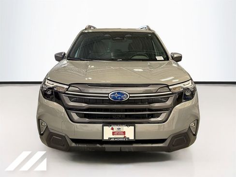 Used 2026 Subaru Forester Premium image 2