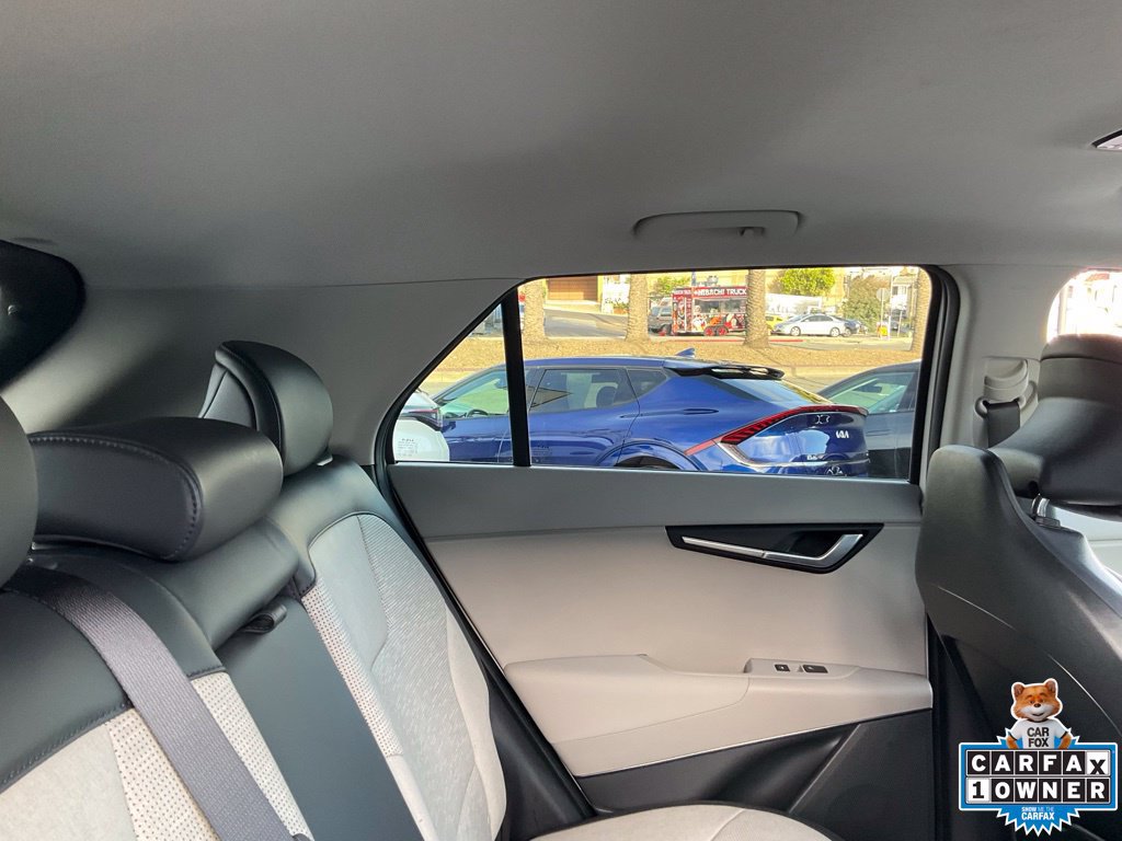 Used 2025 Kia Niro Wave w/ Wave Preserve Package FWD image 50