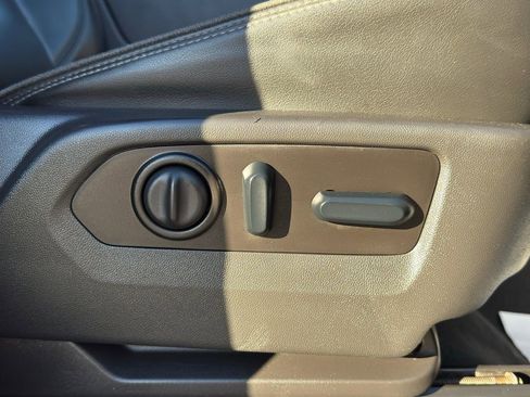 Used 2022 Chevrolet Silverado 2500 High Country image 29