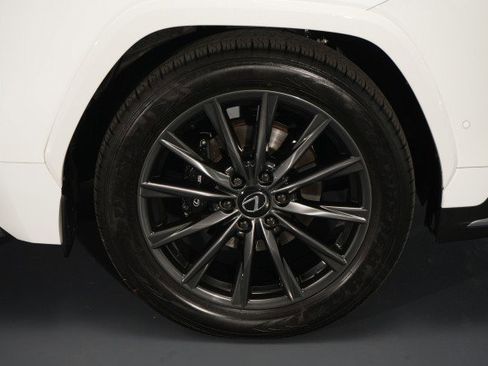 Used 2025 Lexus LX 700h F Sport image 21