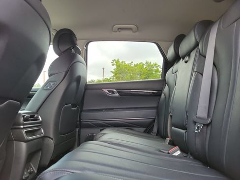 Used 2025 Genesis GV80 2.5T Standard AWD/4WD image 20