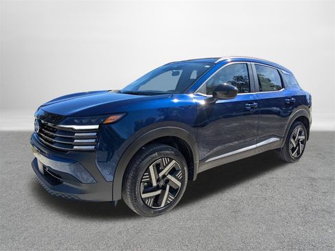 New 2026 Nissan Kicks SV image 8