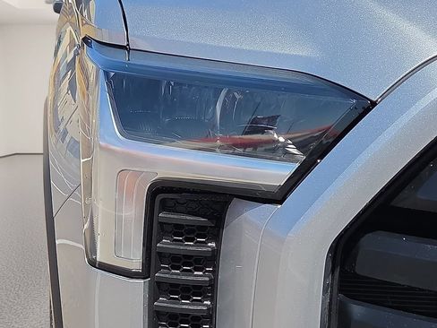 Used 2023 Toyota Tundra SR5 AWD/4WD image 8