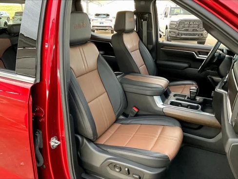 Certified 2025 Chevrolet Silverado 1500 High Country image 10