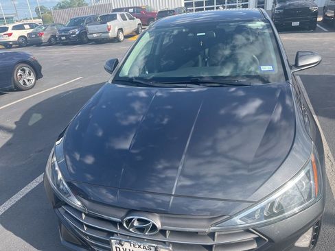 Used 2020 Hyundai Elantra SEL w/ Cargo Package (C1) FWD image 2