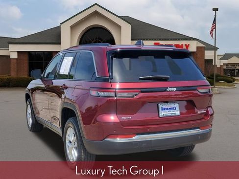 Used 2024 Jeep Grand Cherokee Laredo X w/ Luxury Tech Group I AWD/4WD image 3