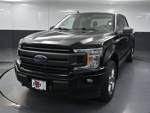 Used 2018 Ford F150 XLT w/ Equipment Group 301A Mid AWD/4WD image 9