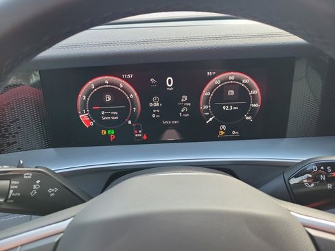New 2026 Volkswagen Tiguan SE R-Line FWD image 11