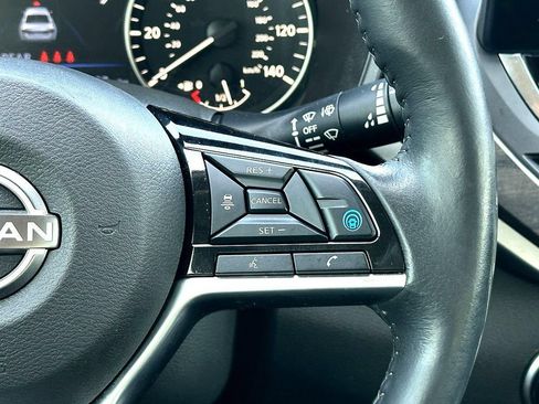 Used 2024 Nissan Altima 2.5 SV w/ SV Premium Package FWD image 25