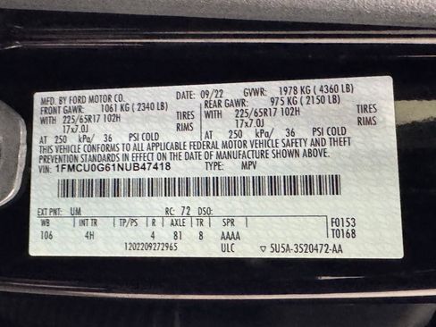 Used 2022 Ford Escape SE w/ Convenience Package FWD image 11