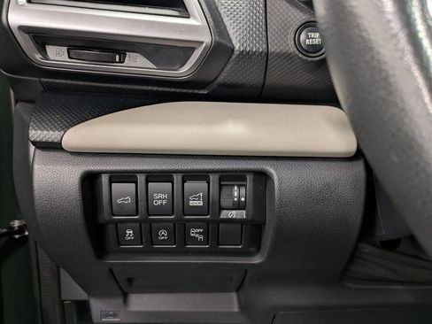 Used 2022 Subaru Forester Limited w/ Popular Package #3 image 20