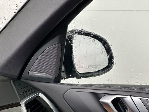 New 2026 BMW X5 xDrive40i w/ M Sport Package image 24