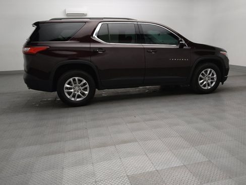 Used 2020 Chevrolet Traverse LT w/ Driver Confidence II Package AWD/4WD image 10