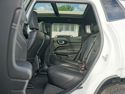 Used 2024 Jeep Compass Limited w/ High Altitude Package image 22