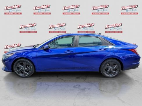 Used 2022 Hyundai Elantra SEL FWD image 2