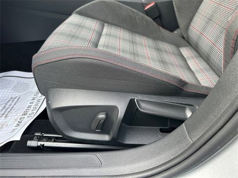 Used 2024 Volkswagen GTI SE image 20