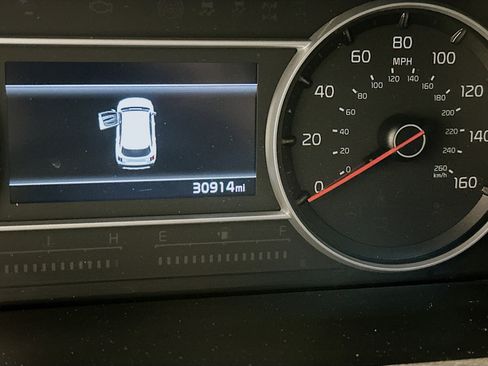 Used 2023 Kia Sorento S w/ Panoramic Sunroof Package image 19