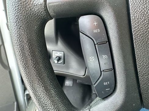 Used 2024 GMC Savana 2500 w/ Driver Convenience Package image 18