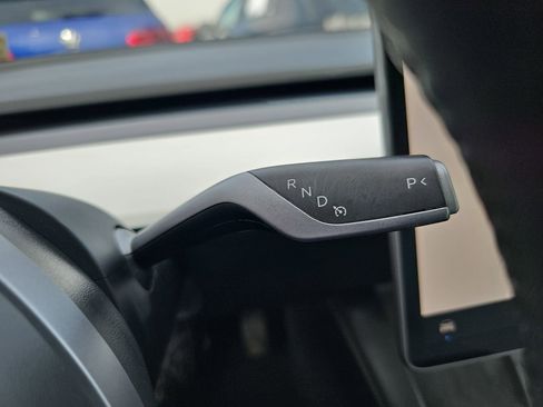 Used 2023 Tesla Model 3 Standard Range image 19