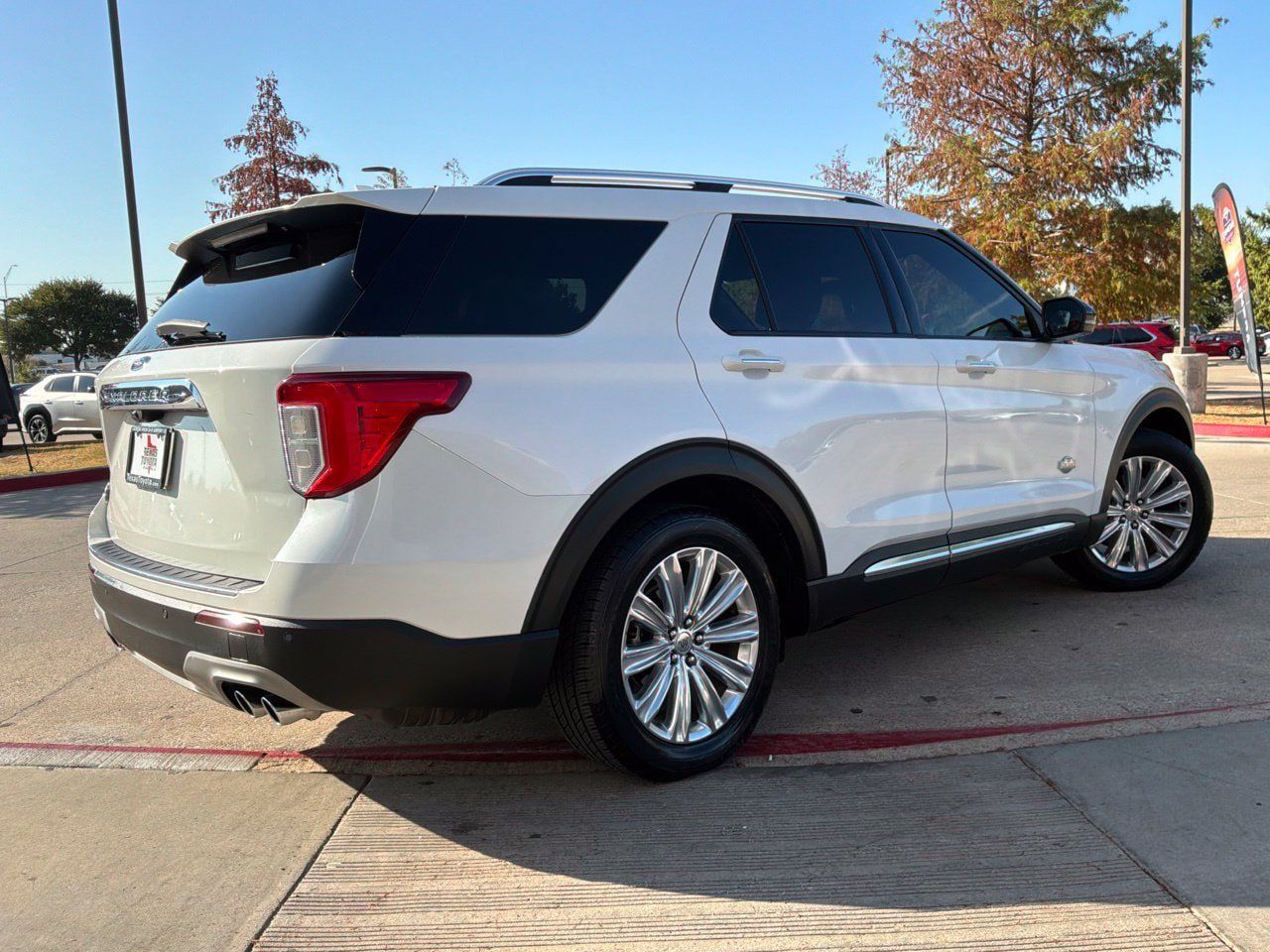 Used 2022 Ford Explorer King Ranch RWD image 6