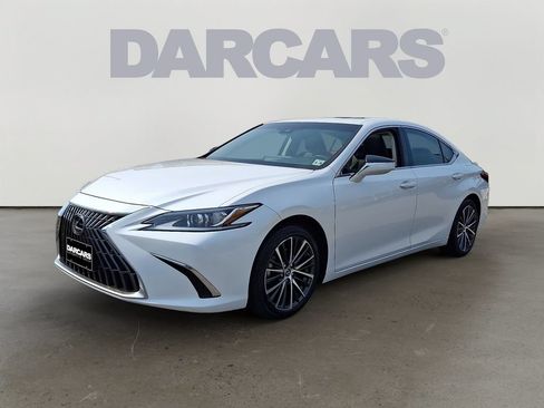 Used 2023 Lexus ES 250 w/ Premium Package AWD/4WD image 3