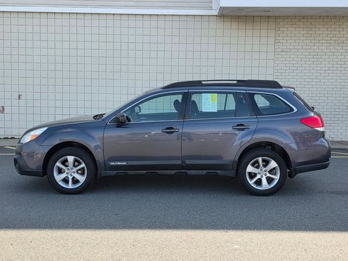 Used 2014 Subaru Outback 2.5i w/ Alloy Wheel Package AWD/4WD image 4