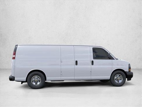 New 2026 Chevrolet Express 2500 Extended RWD image 6